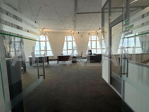 комерційна за адресою Кловський узвіз (Кловський), 7a