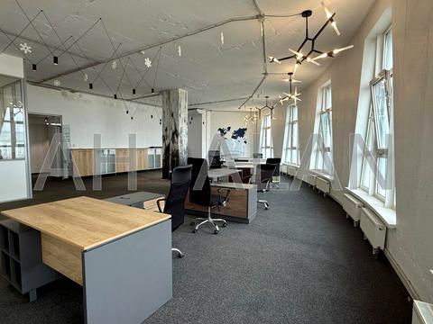 комерційна за адресою Кловський узвіз (Кловський), 7a