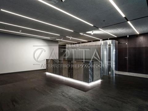 комерційна за адресою Володимирська вул., 30