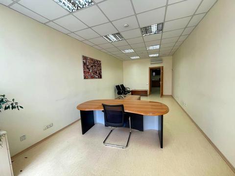 комерційна за адресою Саксаганського вул., 119