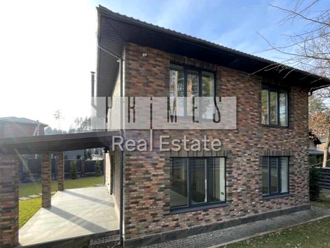 дом по адресу  ул.