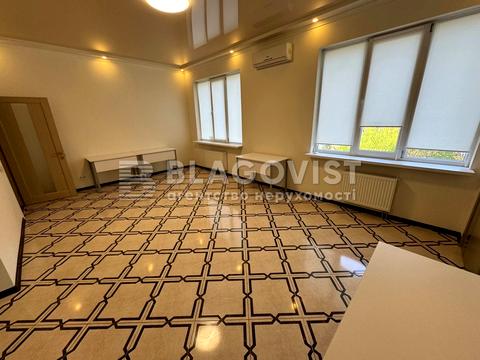 комерційна за адресою Жилянська вул., 120-Б