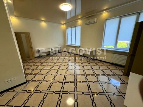 комерційна за адресою Жилянська вул., 120-Б