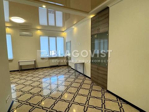 комерційна за адресою Жилянська вул., 120-Б