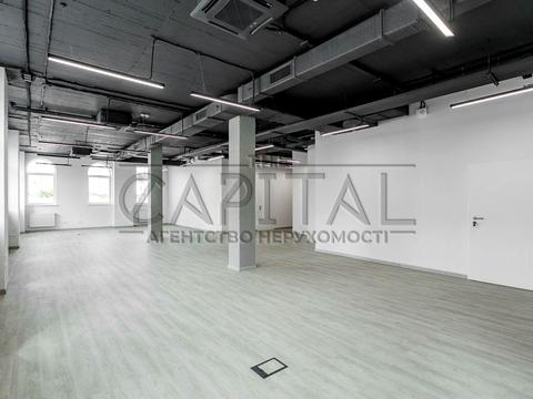 комерційна за адресою Іллінська вул., 8