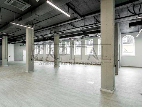 комерційна за адресою Іллінська вул., 8