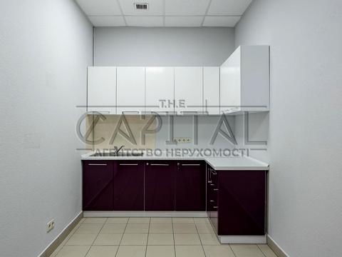 комерційна за адресою Іллінська вул., 8