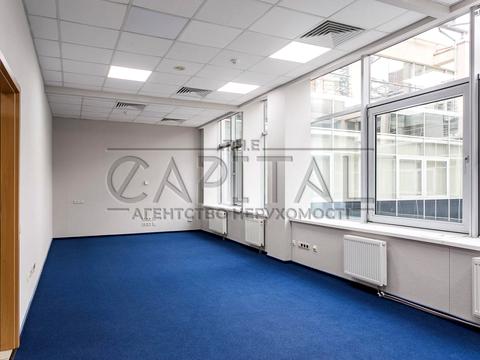 комерційна за адресою Іллінська вул., 8