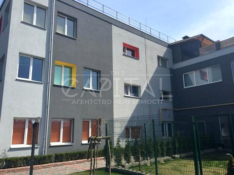 коммерческая по адресу Лесі Українки, 6