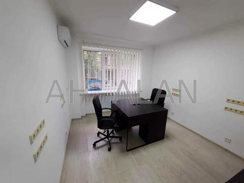 комерційна за адресою Левандовська вул. (Аніщенка), 14