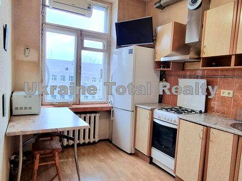 квартира по адресу Василия Тютюнника ул. (Анрі Барбюса), 32