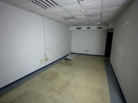 комерційна за адресою Дніпровська набережна вул., 13