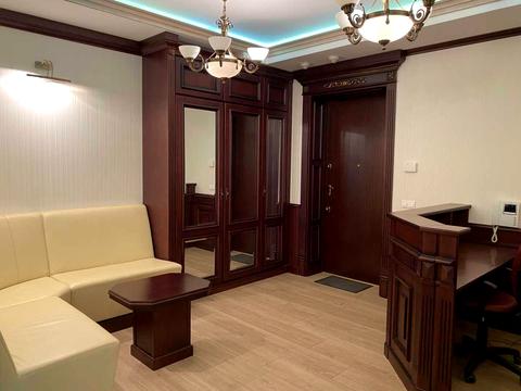 комерційна за адресою Інститутська вул., 18-А