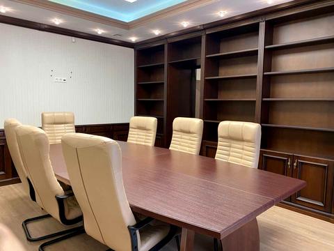 комерційна за адресою Інститутська вул., 18-А