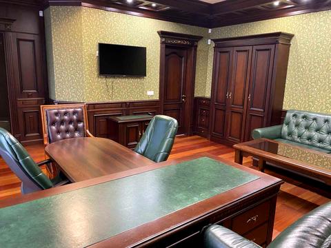 комерційна за адресою Інститутська вул., 18-А