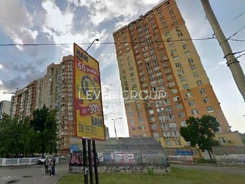 комерційна за адресою Леоніда Каденюка просп. (Юрія Гагаріна), 19а