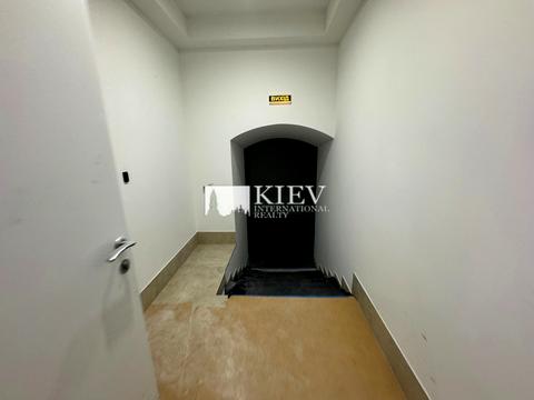 комерційна за адресою Михайлівська вул., 11