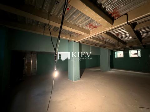 комерційна за адресою Михайлівська вул., 11