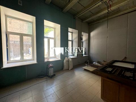 комерційна за адресою Михайлівська вул., 11