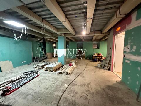 комерційна за адресою Михайлівська вул., 11