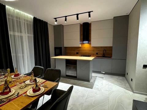 дом по адресу Свободы ул. (Леніна)