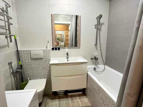 квартира по адресу Салютная ул., 2