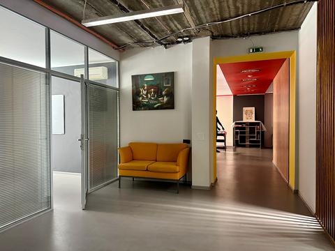 комерційна за адресою Ірининська вул., 5/24