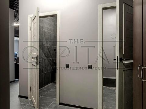 комерційна за адресою Жилянська вул., 68