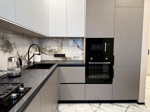 квартира за адресою Князів Острозьких вул. (Московська), 37/2