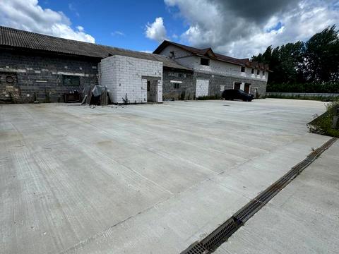 комерційна за адресою Київська, 1