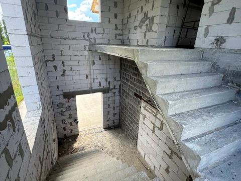 комерційна за адресою Київська, 1