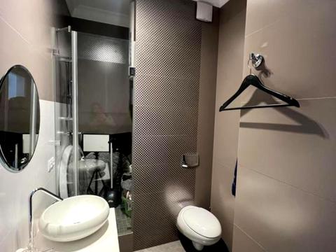 комерційна за адресою Київ, Іоанна Павла II вул. (Патріса Лумумби), 6/1