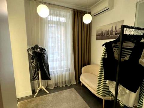 комерційна за адресою Київ, Іоанна Павла II вул. (Патріса Лумумби), 6/1