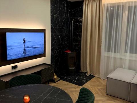 будинок за адресою с. Гатне, Абрикосова вул.