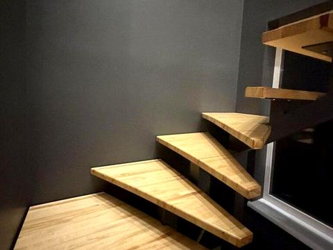 будинок за адресою с. Гатне, Абрикосова вул.