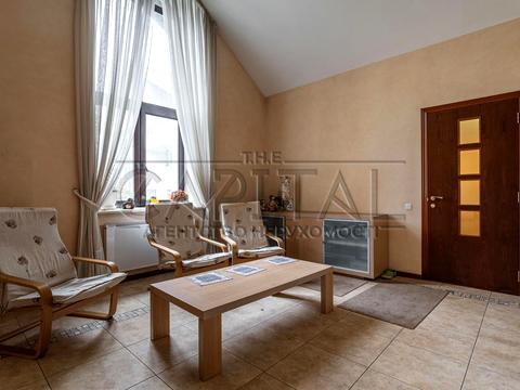 будинок за адресою смт. Козин, Київська вул.