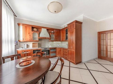 квартира по адресу Шота Руставели ул., 44