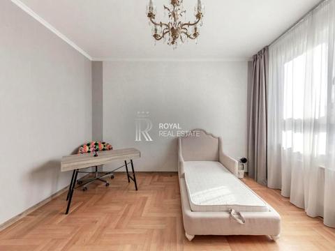 квартира по адресу Шота Руставели ул., 44