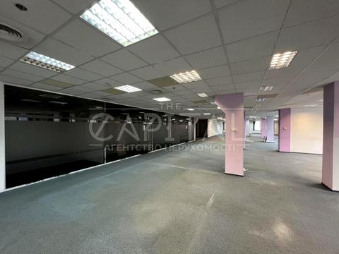 комерційна за адресою Фізкультури вул., 30 В