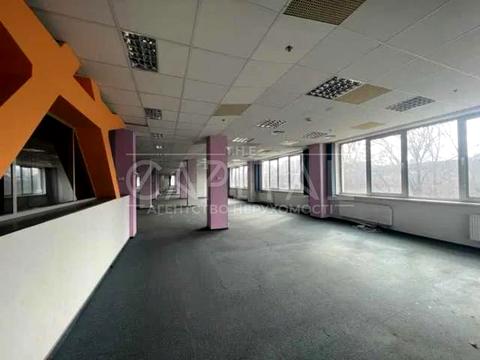 комерційна за адресою Фізкультури вул., 30 В