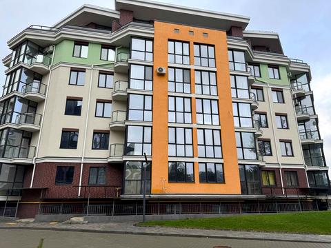 комерційна за адресою Радистів вул., 40-Г