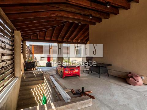 будинок за адресою Захрестова вул.