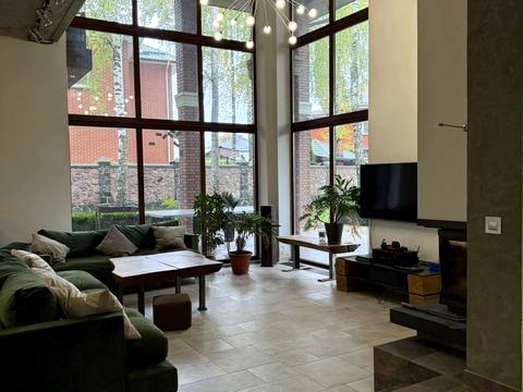 будинок за адресою Берестейське шосе (Брест-Литовське)