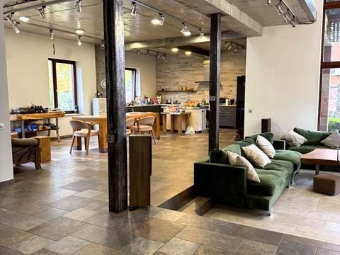 будинок за адресою Берестейське шосе (Брест-Литовське)