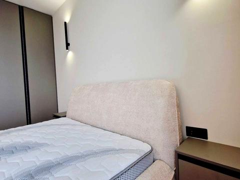 квартира за адресою Причальна вул., 14