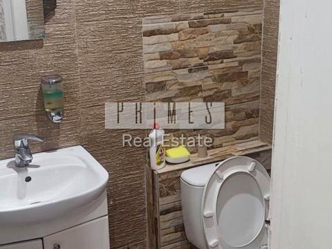 комерційна за адресою Десятинна вул., 1/3