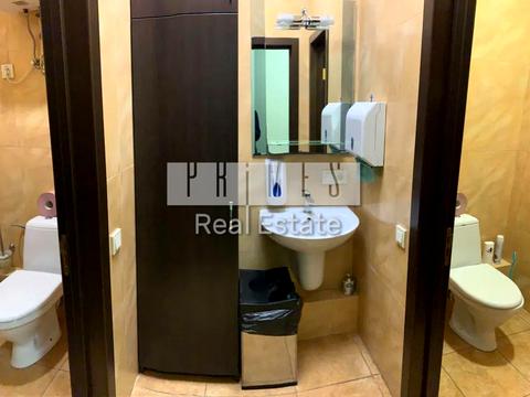 комерційна за адресою Володимирська вул., 6