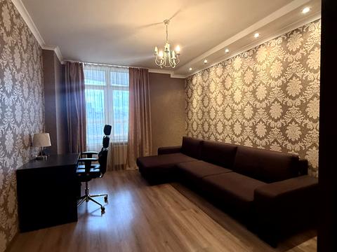 квартира за адресою Анни Ахматової вул., 34