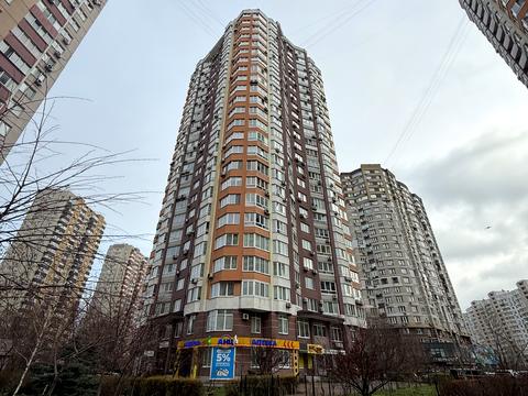 квартира за адресою Анни Ахматової вул., 34