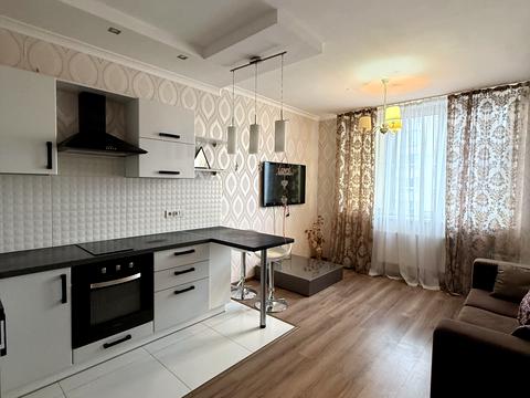 квартира за адресою Анни Ахматової вул., 34